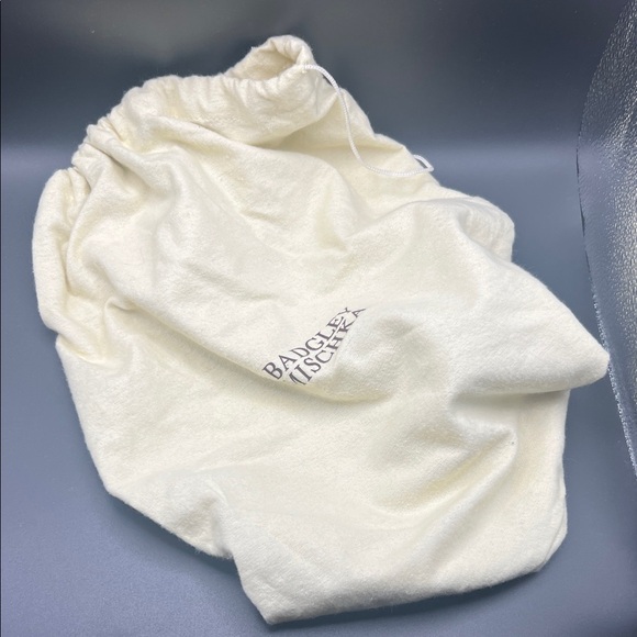 Badgley Mischka Strappy Cream Heels with Silver Accents Size 11 Women’s - Picture 13 of 14